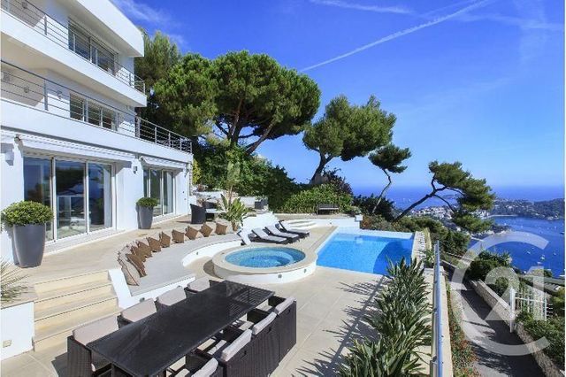 maison à vendre - 9 pièces - 470.0 m2 - VILLEFRANCHE SUR MER - 06 - PROVENCE-ALPES-COTE-D-AZUR - Century 21 Lafage Transactions maison à vendre - 9 pièces - 470.0 m2 - VILLEFRANCHE SUR MER - 06 - PROVENCE-ALPES-COTE-D-AZUR - Century 21 Lafage Transactions