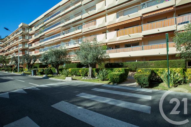 Appartement F3 à vendre - 3 pièces - 75.31 m2 - BEAULIEU SUR MER - 06 - PROVENCE-ALPES-COTE-D-AZUR - Century 21 Lafage Transactions Appartement F3 à vendre - 3 pièces - 75.31 m2 - BEAULIEU SUR MER - 06 - PROVENCE-ALPES-COTE-D-AZUR - Century 21 Lafage Transactions