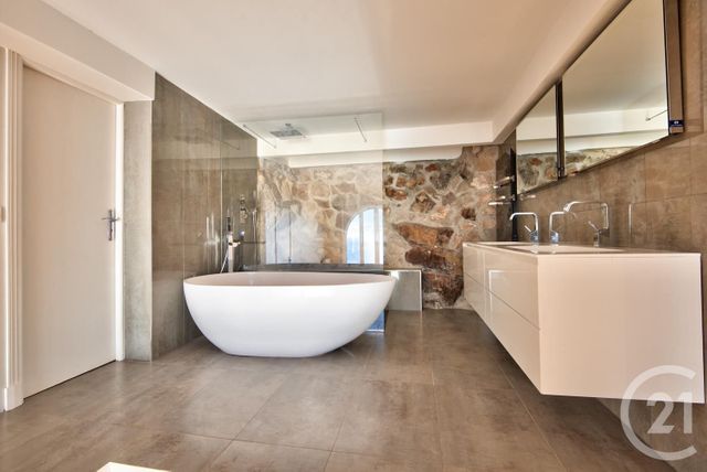 Afficher la photo en grand maison à vendre - 5 pièces - 149.51 m2 - NICE - 06 - PROVENCE-ALPES-COTE-D-AZUR - Century 21 Lafage Transactions
