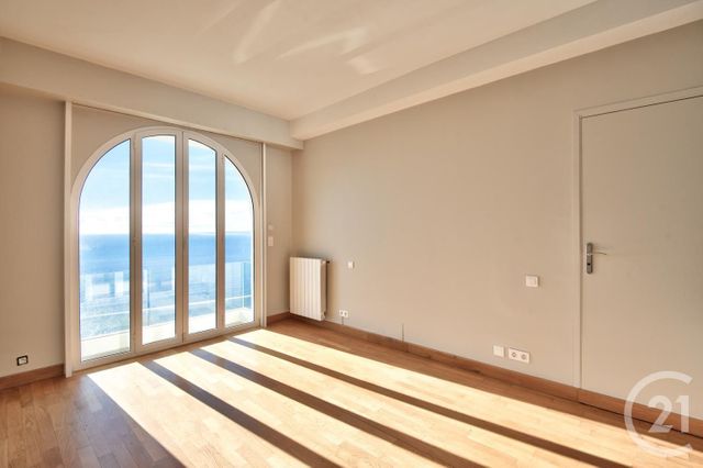 Afficher la photo en grand maison à vendre - 5 pièces - 149.51 m2 - NICE - 06 - PROVENCE-ALPES-COTE-D-AZUR - Century 21 Lafage Transactions