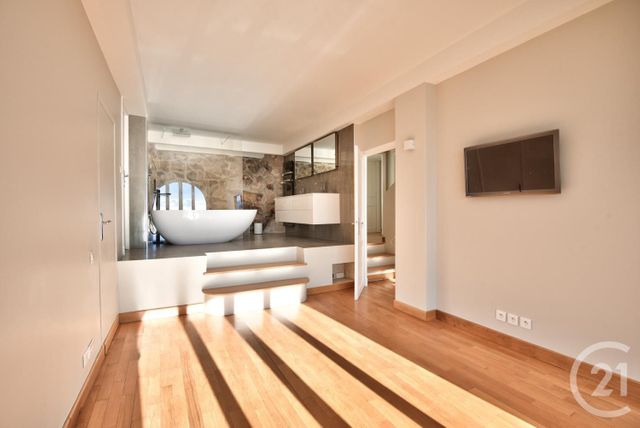 Afficher la photo en grand maison à vendre - 5 pièces - 149.51 m2 - NICE - 06 - PROVENCE-ALPES-COTE-D-AZUR - Century 21 Lafage Transactions