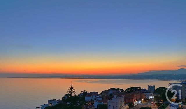 Appartement F3 à vendre - 3 pièces - 75.38 m2 - NICE - 06 - PROVENCE-ALPES-COTE-D-AZUR - Century 21 Lafage Transactions Appartement F3 à vendre - 3 pièces - 75.38 m2 - NICE - 06 - PROVENCE-ALPES-COTE-D-AZUR - Century 21 Lafage Transactions