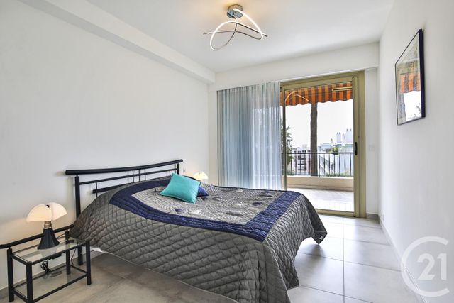 Afficher la photo en grand Appartement F4 à vendre - 4 pièces - 121.66 m2 - BEAULIEU SUR MER - 06 - PROVENCE-ALPES-COTE-D-AZUR - Century 21 Lafage Transactions
