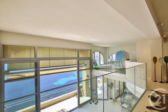 Afficher la photo en grand Appartement F6 à vendre - 6 pièces - 217.0 m2 - ST JEAN CAP FERRAT - 06 - PROVENCE-ALPES-COTE-D-AZUR - Century 21 Lafage Transactions