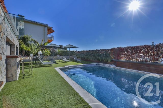 Afficher la photo en grand maison à vendre - 9 pièces - 340.0 m2 - VILLEFRANCHE SUR MER - 06 - PROVENCE-ALPES-COTE-D-AZUR - Century 21 Lafage Transactions