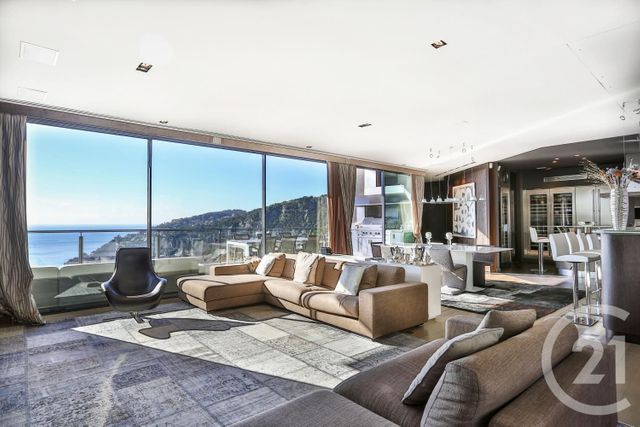 Afficher la photo en grand maison à vendre - 9 pièces - 340.0 m2 - VILLEFRANCHE SUR MER - 06 - PROVENCE-ALPES-COTE-D-AZUR - Century 21 Lafage Transactions