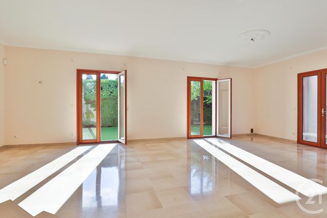 maison à vendre - 8 pièces - 200.0 m2 - VILLEFRANCHE SUR MER - 06 - PROVENCE-ALPES-COTE-D-AZUR - Century 21 Lafage Transactions