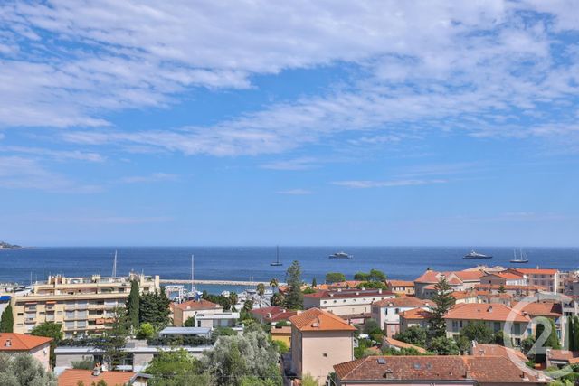 Appartement F4 à vendre - 4 pièces - 100.85 m2 - BEAULIEU SUR MER - 06 - PROVENCE-ALPES-COTE-D-AZUR - Century 21 Lafage Transactions