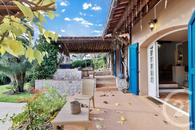 Afficher la photo en grand maison à vendre - 7 pièces - 243.06 m2 - VILLEFRANCHE SUR MER - 06 - PROVENCE-ALPES-COTE-D-AZUR - Century 21 Lafage Transactions