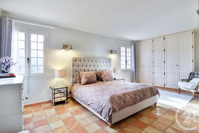 Afficher la photo en grand maison à vendre - 7 pièces - 243.06 m2 - VILLEFRANCHE SUR MER - 06 - PROVENCE-ALPES-COTE-D-AZUR - Century 21 Lafage Transactions