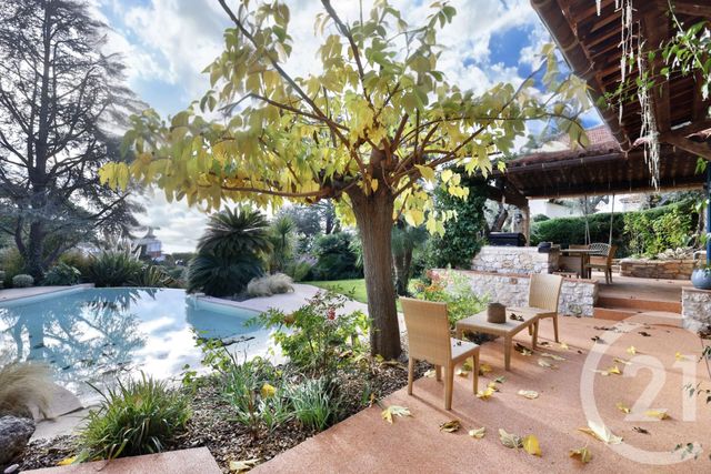 Afficher la photo en grand maison à vendre - 7 pièces - 243.06 m2 - VILLEFRANCHE SUR MER - 06 - PROVENCE-ALPES-COTE-D-AZUR - Century 21 Lafage Transactions