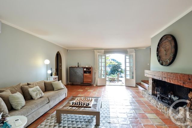 Afficher la photo en grand maison à vendre - 7 pièces - 243.06 m2 - VILLEFRANCHE SUR MER - 06 - PROVENCE-ALPES-COTE-D-AZUR - Century 21 Lafage Transactions