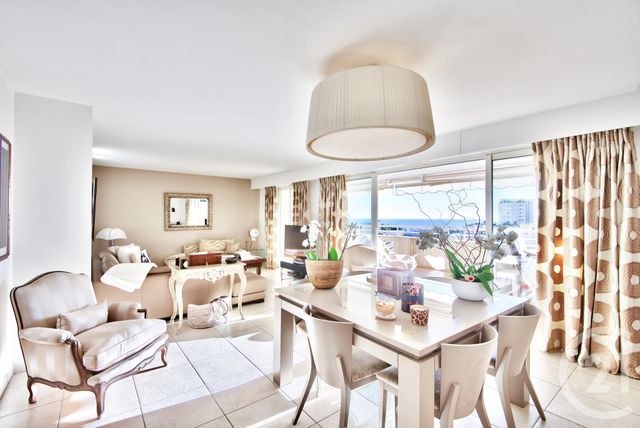 Afficher la photo en grand Appartement F3 à vendre - 3 pièces - 108.68 m2 - BEAUSOLEIL - 06 - PROVENCE-ALPES-COTE-D-AZUR - Century 21 Lafage Transactions