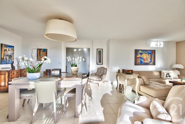 Afficher la photo en grand Appartement F3 à vendre - 3 pièces - 108.68 m2 - BEAUSOLEIL - 06 - PROVENCE-ALPES-COTE-D-AZUR - Century 21 Lafage Transactions