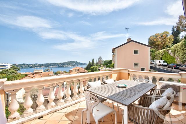 Afficher la photo en grand Appartement F4 à vendre - 4 pièces - 86.47 m2 - VILLEFRANCHE SUR MER - 06 - PROVENCE-ALPES-COTE-D-AZUR - Century 21 Lafage Transactions