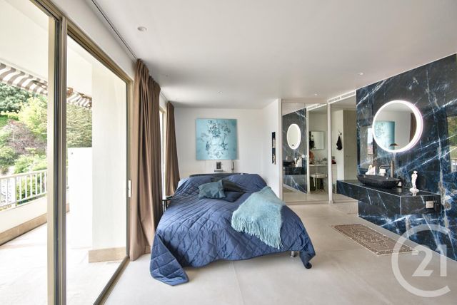 Appartement F5 à vendre - 5 pièces - 247.71 m2 - MENTON - 06 - PROVENCE-ALPES-COTE-D-AZUR - Century 21 Lafage Transactions