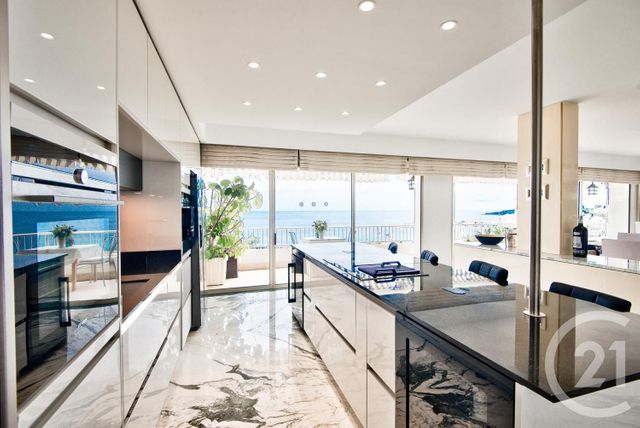 Appartement F5 à vendre - 5 pièces - 247.71 m2 - MENTON - 06 - PROVENCE-ALPES-COTE-D-AZUR - Century 21 Lafage Transactions