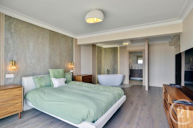 maison à vendre - 9 pièces - 267.25 m2 - NICE - 06 - PROVENCE-ALPES-COTE-D-AZUR - Century 21 Lafage Transactions