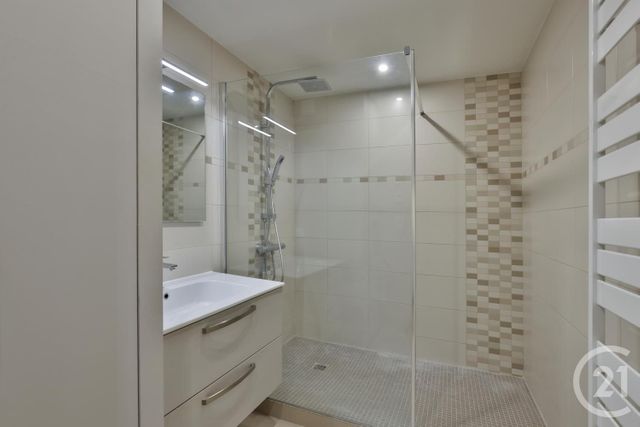 maison à vendre - 9 pièces - 267.25 m2 - NICE - 06 - PROVENCE-ALPES-COTE-D-AZUR - Century 21 Lafage Transactions