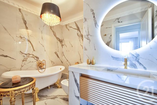 Afficher la photo en grand Appartement à vendre - 3 pièces - 84.82 m2 - VILLEFRANCHE SUR MER - 06 - PROVENCE-ALPES-COTE-D-AZUR - Century 21 Lafage Transactions