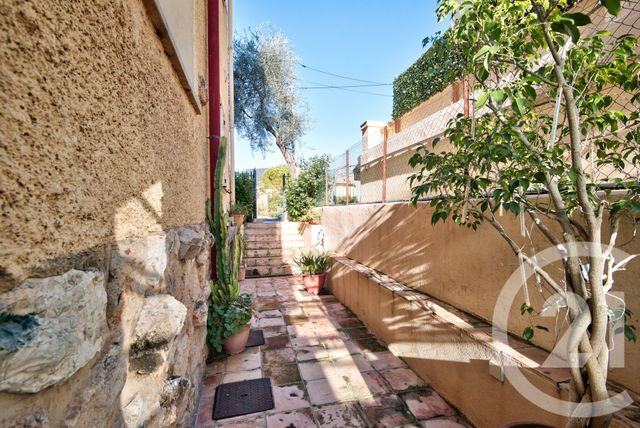 Appartement Atelier d'artiste à vendre - 3 pièces - 81.76 m2 - ST JEAN CAP FERRAT - 06 - PROVENCE-ALPES-COTE-D-AZUR - Century 21 Lafage Transactions