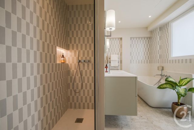 Appartement F3 à vendre - 3 pièces - 72.0 m2 - BEAULIEU SUR MER - 06 - PROVENCE-ALPES-COTE-D-AZUR - Century 21 Lafage Transactions