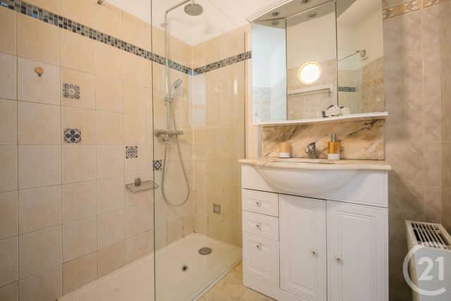 Appartement F1 à vendre - 1 pièce - 29.52 m2 - BEAULIEU SUR MER - 06 - PROVENCE-ALPES-COTE-D-AZUR - Century 21 Lafage Transactions