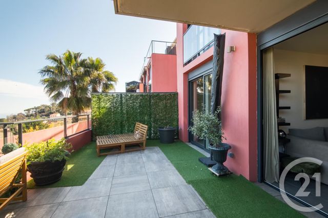 Appartement à vendre - 2 pièces - 62.43 m2 - LA TURBIE - 06 - PROVENCE-ALPES-COTE-D-AZUR - Century 21 Lafage Transactions