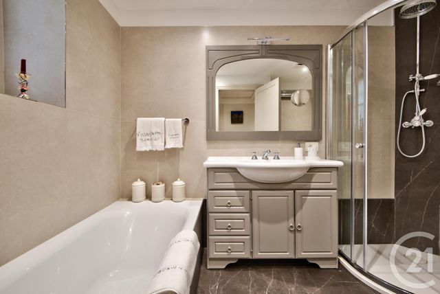 maison à vendre - 6 pièces - 169.1 m2 - BEAULIEU SUR MER - 06 - PROVENCE-ALPES-COTE-D-AZUR - Century 21 Lafage Transactions