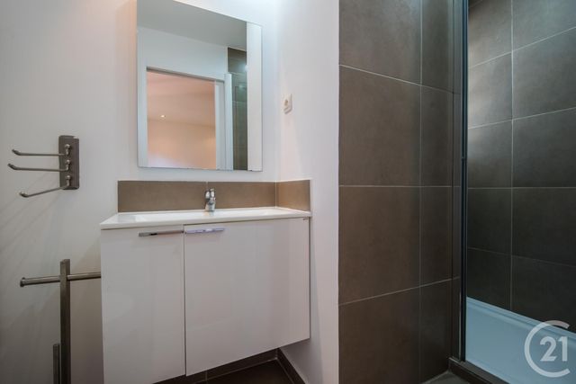 Appartement F4 à vendre - 4 pièces - 80.48 m2 - VILLEFRANCHE SUR MER - 06 - PROVENCE-ALPES-COTE-D-AZUR - Century 21 Lafage Transactions