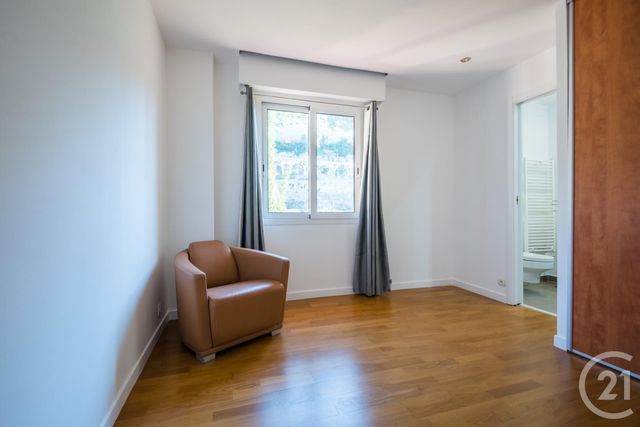 Appartement F4 à vendre - 4 pièces - 80.48 m2 - VILLEFRANCHE SUR MER - 06 - PROVENCE-ALPES-COTE-D-AZUR - Century 21 Lafage Transactions