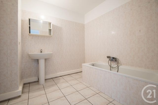 Appartement F2 à vendre - 2 pièces - 56.36 m2 - NICE - 06 - PROVENCE-ALPES-COTE-D-AZUR - Century 21 Lafage Transactions