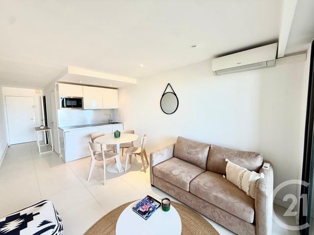 Appartement Studio à vendre - 1 pièce - 24.1 m2 - VILLEFRANCHE SUR MER - 06 - PROVENCE-ALPES-COTE-D-AZUR - Century 21 Lafage Transactions