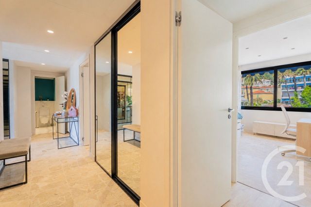 Appartement F2 bis à vendre - 4 pièces - 118.0 m2 - BEAULIEU SUR MER - 06 - PROVENCE-ALPES-COTE-D-AZUR - Century 21 Lafage Transactions