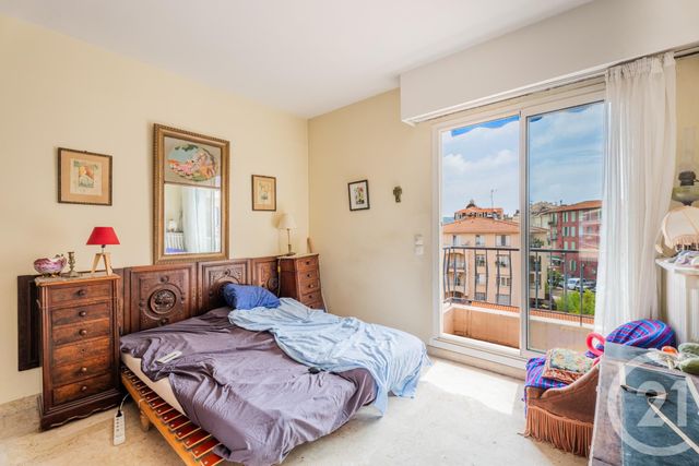 Appartement F4 à vendre - 4 pièces - 90.0 m2 - BEAULIEU SUR MER - 06 - PROVENCE-ALPES-COTE-D-AZUR - Century 21 Lafage Transactions