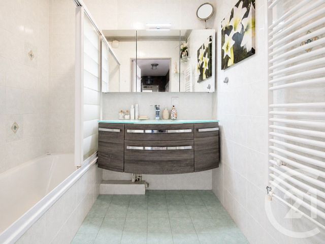 Appartement F3 à vendre - 3 pièces - 66.94 m2 - EZE - 06 - PROVENCE-ALPES-COTE-D-AZUR - Century 21 Lafage Transactions