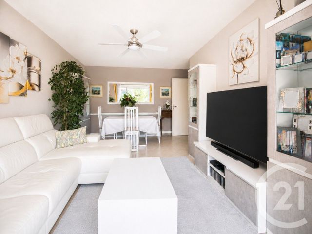 Appartement F3 à vendre - 3 pièces - 66.94 m2 - EZE - 06 - PROVENCE-ALPES-COTE-D-AZUR - Century 21 Lafage Transactions