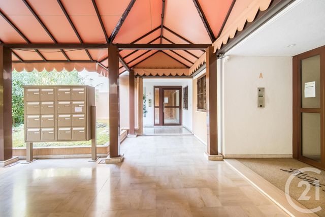 Appartement F3 à vendre - 3 pièces - 70.98 m2 - NICE - 06 - PROVENCE-ALPES-COTE-D-AZUR - Century 21 Lafage Transactions