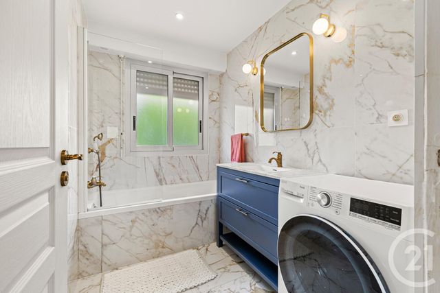 Appartement F3 à vendre - 3 pièces - 71.08 m2 - NICE - 06 - PROVENCE-ALPES-COTE-D-AZUR - Century 21 Lafage Transactions