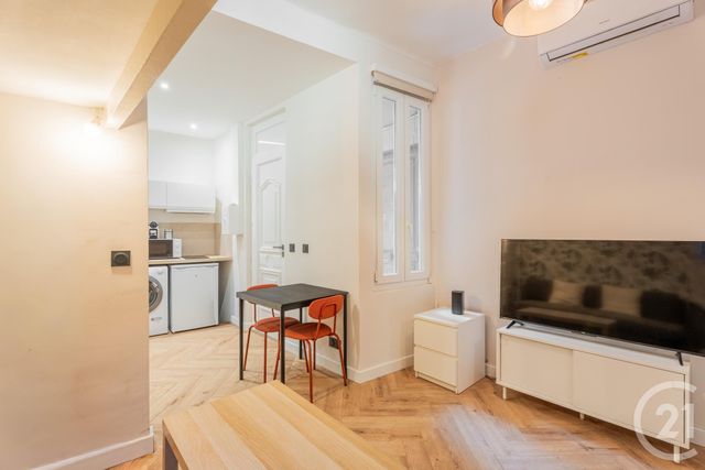 Appartement F1 à vendre - 1 pièce - 20.5 m2 - NICE - 06 - PROVENCE-ALPES-COTE-D-AZUR - Century 21 Lafage Transactions