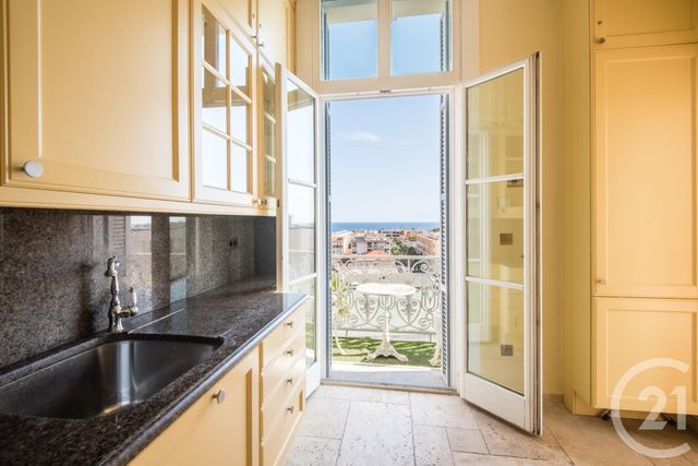 Appartement F4 à vendre - 4 pièces - 105.64 m2 - BEAULIEU SUR MER - 06 - PROVENCE-ALPES-COTE-D-AZUR - Century 21 Lafage Transactions