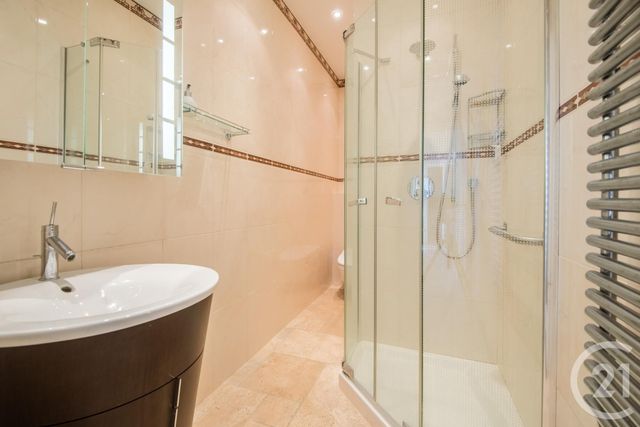Appartement F4 à vendre - 4 pièces - 105.64 m2 - BEAULIEU SUR MER - 06 - PROVENCE-ALPES-COTE-D-AZUR - Century 21 Lafage Transactions