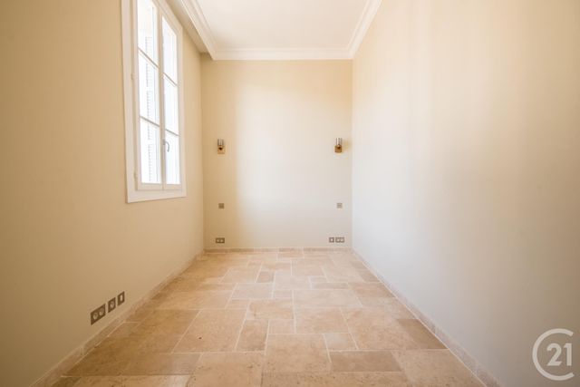Appartement F4 à vendre - 4 pièces - 105.64 m2 - BEAULIEU SUR MER - 06 - PROVENCE-ALPES-COTE-D-AZUR - Century 21 Lafage Transactions