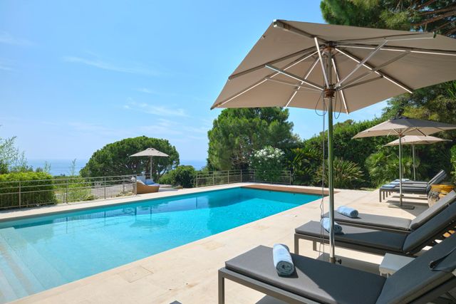maison à vendre - 6 pièces - 183.0 m2 - ST JEAN CAP FERRAT - 06 - PROVENCE-ALPES-COTE-D-AZUR - Century 21 Lafage Transactions