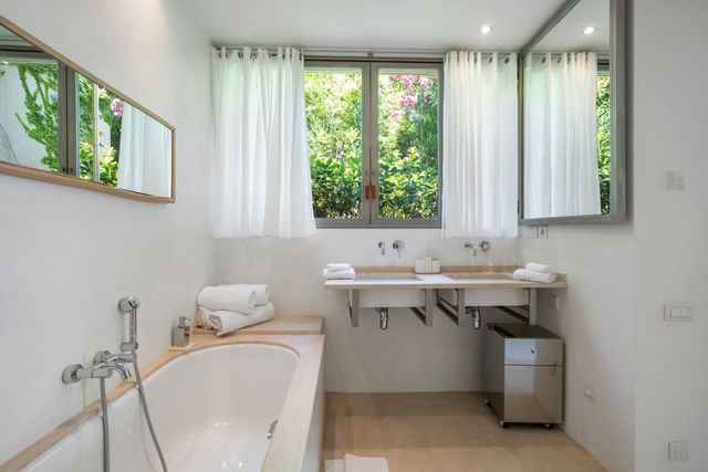 maison à vendre - 6 pièces - 183.0 m2 - ST JEAN CAP FERRAT - 06 - PROVENCE-ALPES-COTE-D-AZUR - Century 21 Lafage Transactions