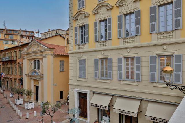 Appartement F5 à vendre - 5 pièces - 131.22 m2 - NICE - 06 - PROVENCE-ALPES-COTE-D-AZUR - Century 21 Lafage Transactions