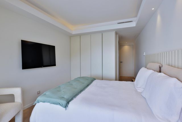 Appartement F3 à vendre - 3 pièces - 97.0 m2 - VILLEFRANCHE SUR MER - 06 - PROVENCE-ALPES-COTE-D-AZUR - Century 21 Lafage Transactions