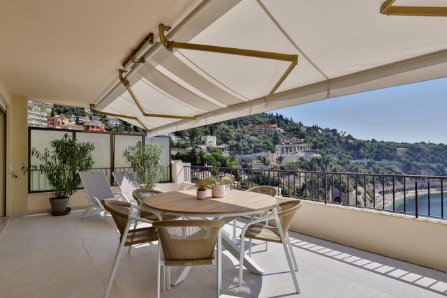 Appartement F3 à vendre - 3 pièces - 97.0 m2 - VILLEFRANCHE SUR MER - 06 - PROVENCE-ALPES-COTE-D-AZUR - Century 21 Lafage Transactions