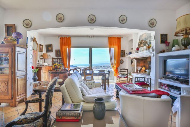 maison à vendre - 6 pièces - 160.0 m2 - NICE - 06 - PROVENCE-ALPES-COTE-D-AZUR - Century 21 Lafage Transactions