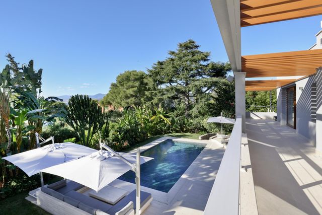 maison à vendre - 7 pièces - 413.0 m2 - ST JEAN CAP FERRAT - 06 - PROVENCE-ALPES-COTE-D-AZUR - Century 21 Lafage Transactions